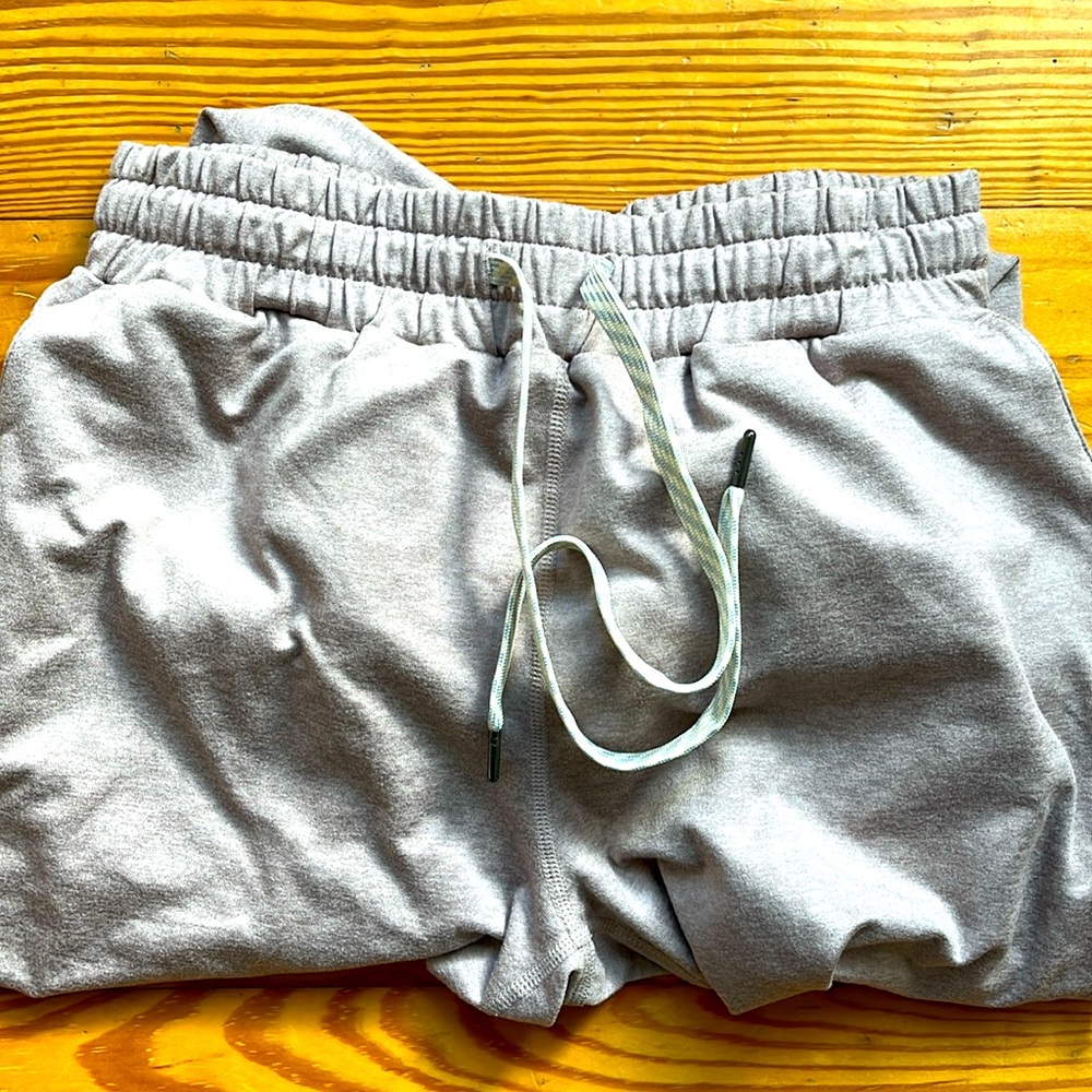 Vuori Performance Joggers Pink Heather